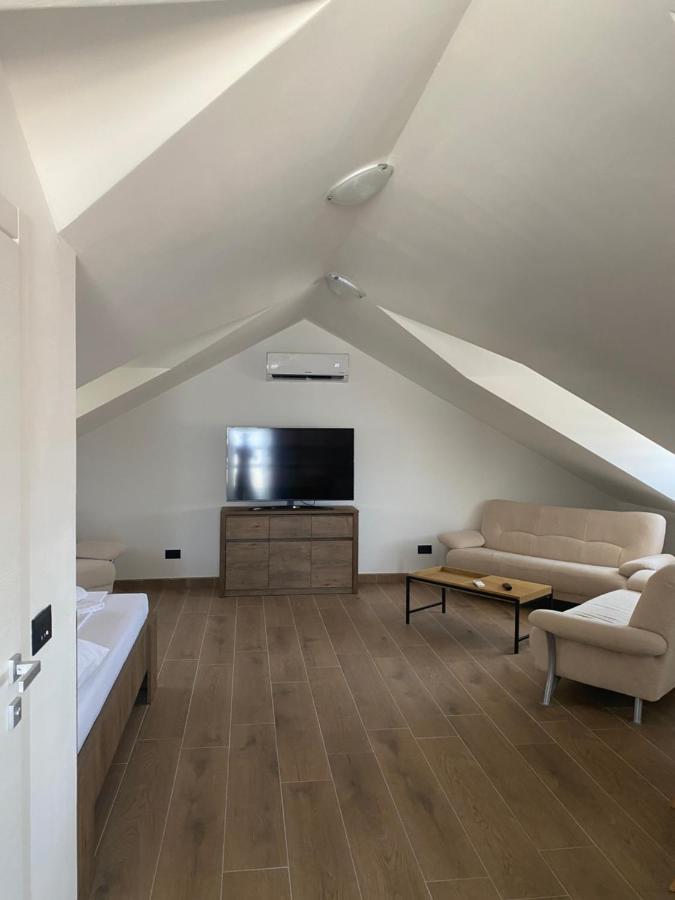 Harmony Suites Bol Zewnętrze zdjęcie