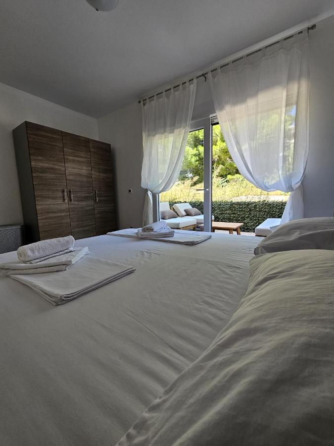 Harmony Suites Bol Zewnętrze zdjęcie