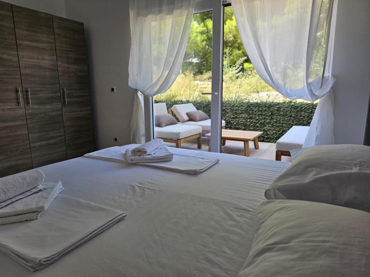 Harmony Suites Bol Zewnętrze zdjęcie