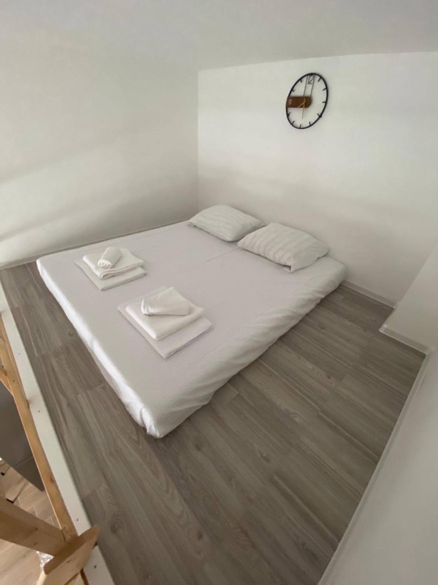 Harmony Suites Bol Zewnętrze zdjęcie