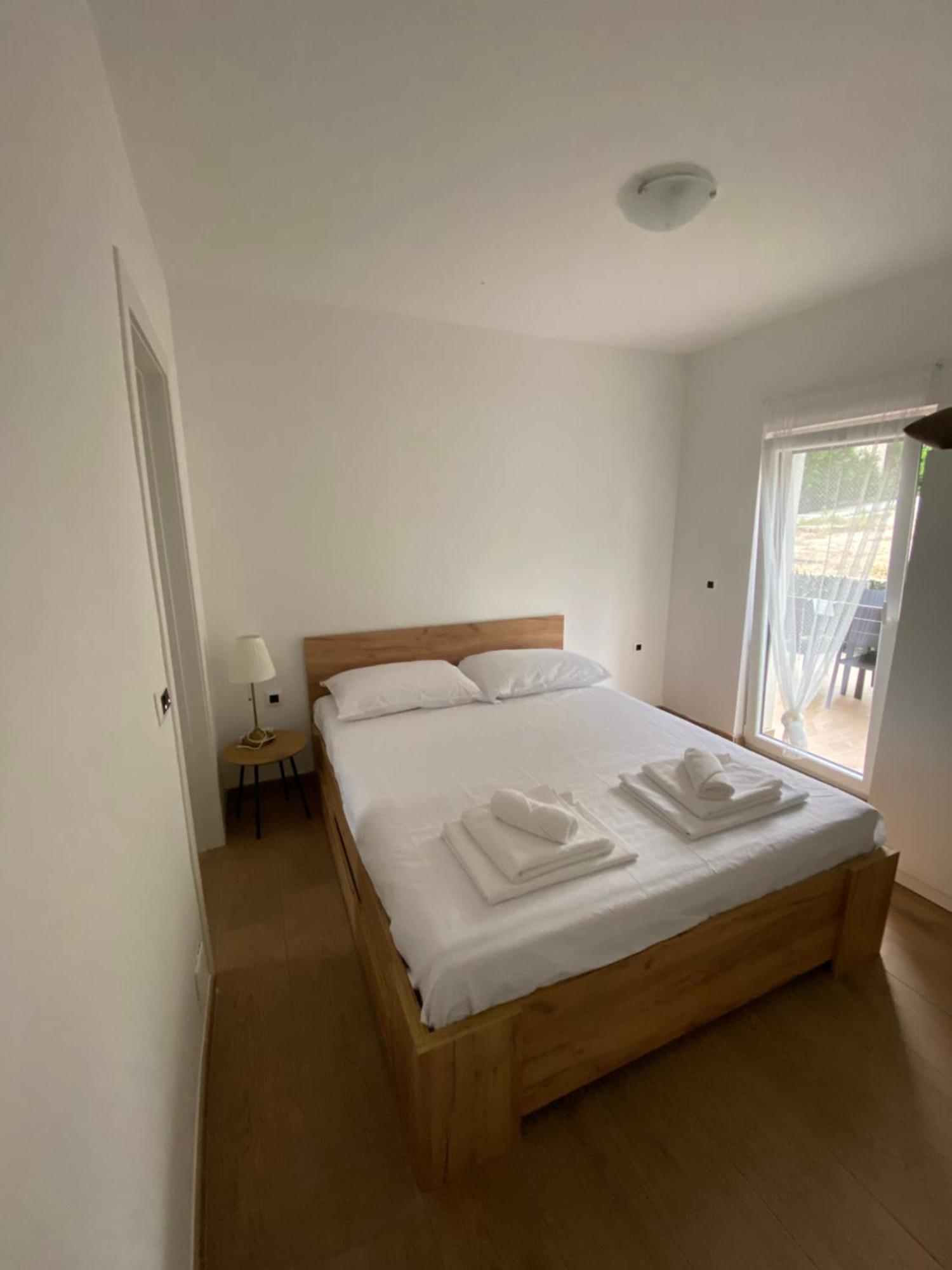 Harmony Suites Bol Zewnętrze zdjęcie